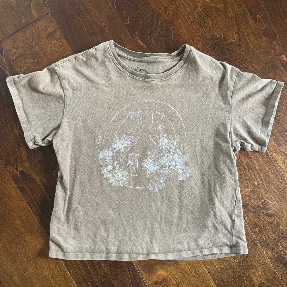 Brown tan peace sign symbol with flowers short sleeve t shirt tee t-shirt top